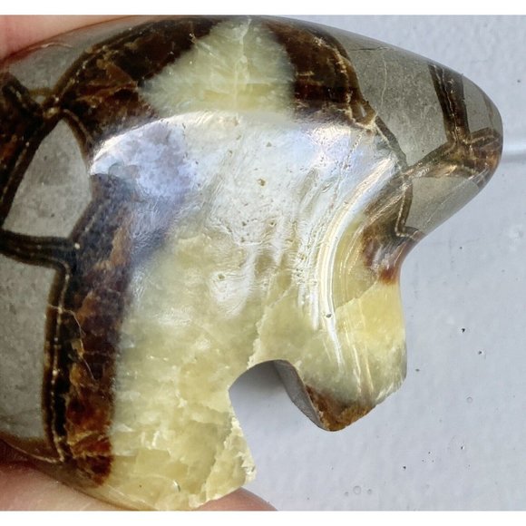 Septarian Nodule Crystal Carved Stone Bear Zuni Fetish - Picture 8 of 9
